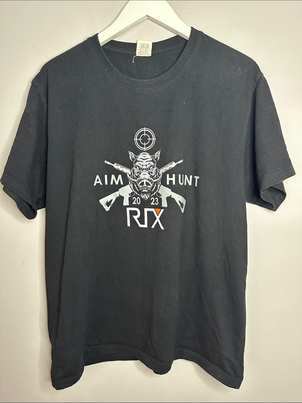 Aim Hunt Graphic Tee - Black size L